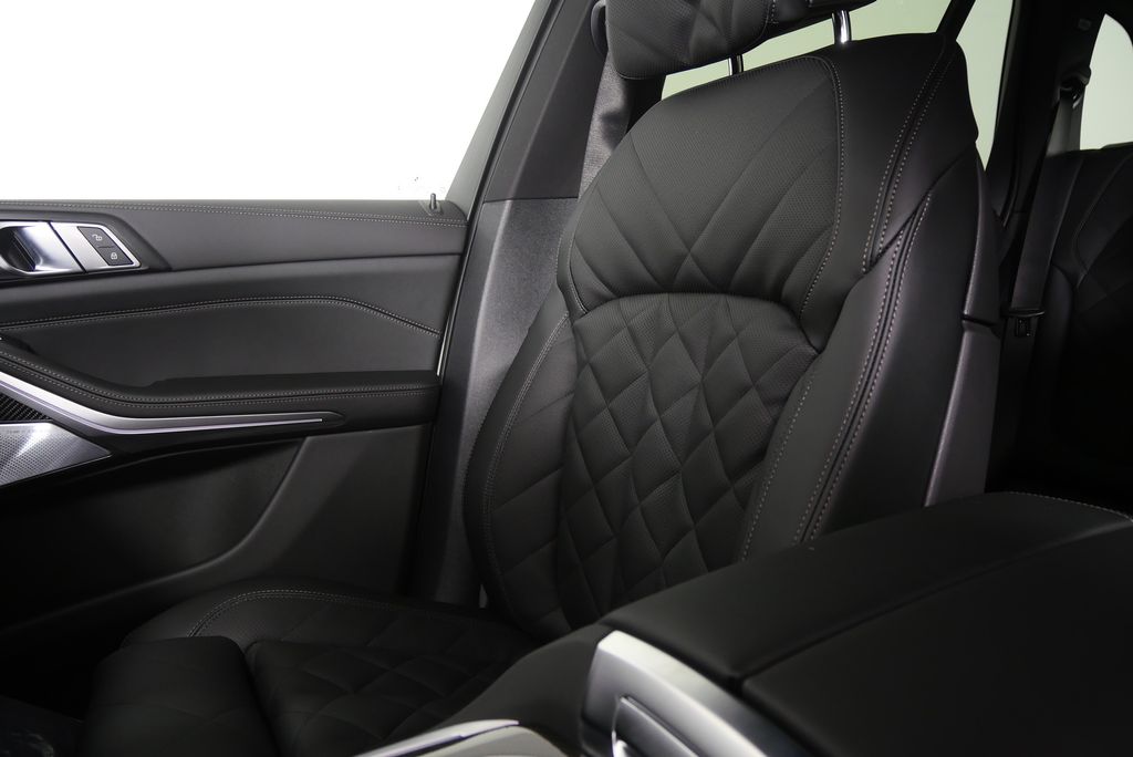 Thumbnail: 2026 BMW X5 - 24