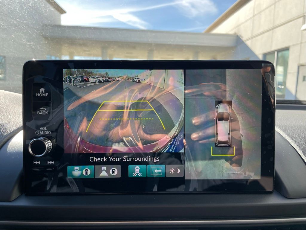 Thumbnail: 2025 Honda Pilot - 17