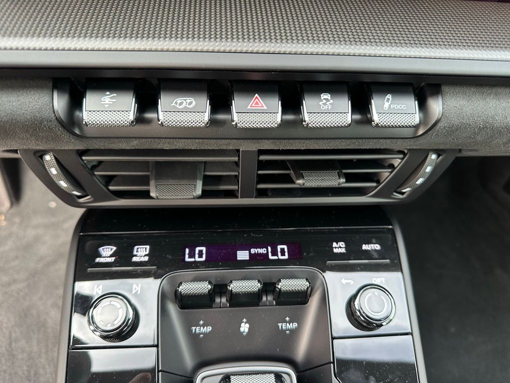 Thumbnail: 2026 Porsche 911 - 26