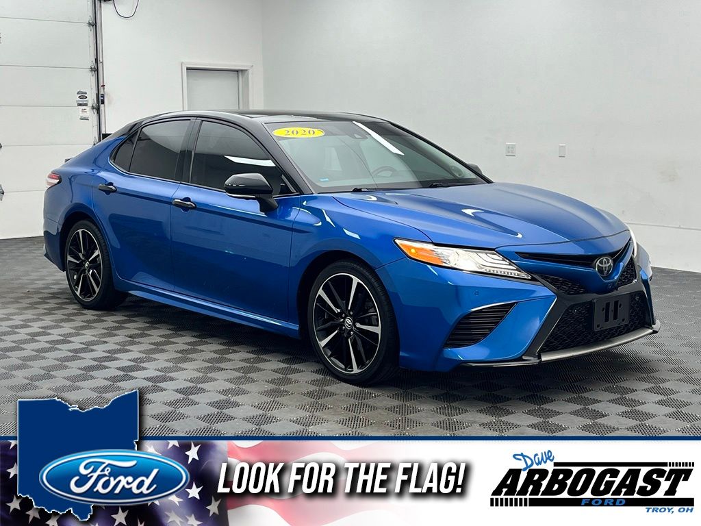 Midnight Black Metallic 2020 Toyota Camry Sedan Front-Wheel Drive 8-Speed Automatic