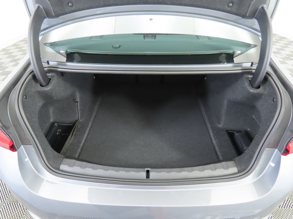 Thumbnail: 2025 BMW 3 Series - 28