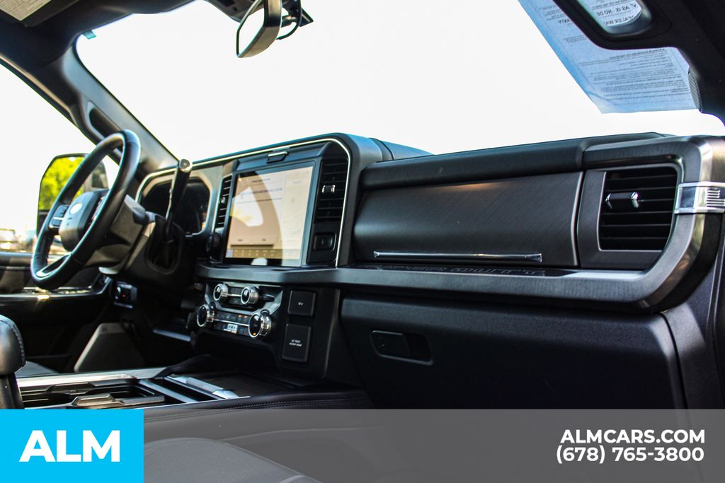 Used 2025 Black Ford Platinum image 32