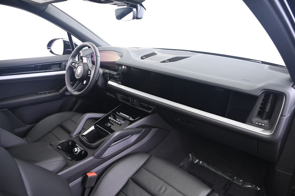 Thumbnail: 2025 Porsche Cayenne - 27