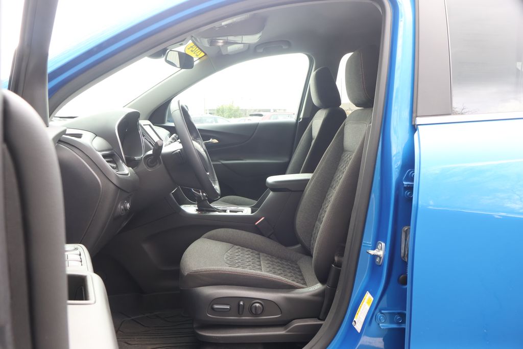 Thumbnail: 2024 Chevrolet Equinox - 32