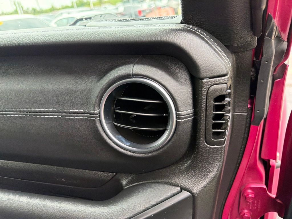 Used 2022 Red Jeep Unlimited Sahara 4xe image 18