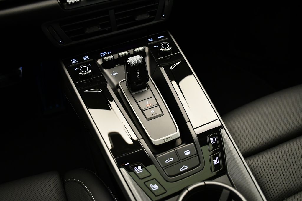 2026 Porsche 911 - Photo 32