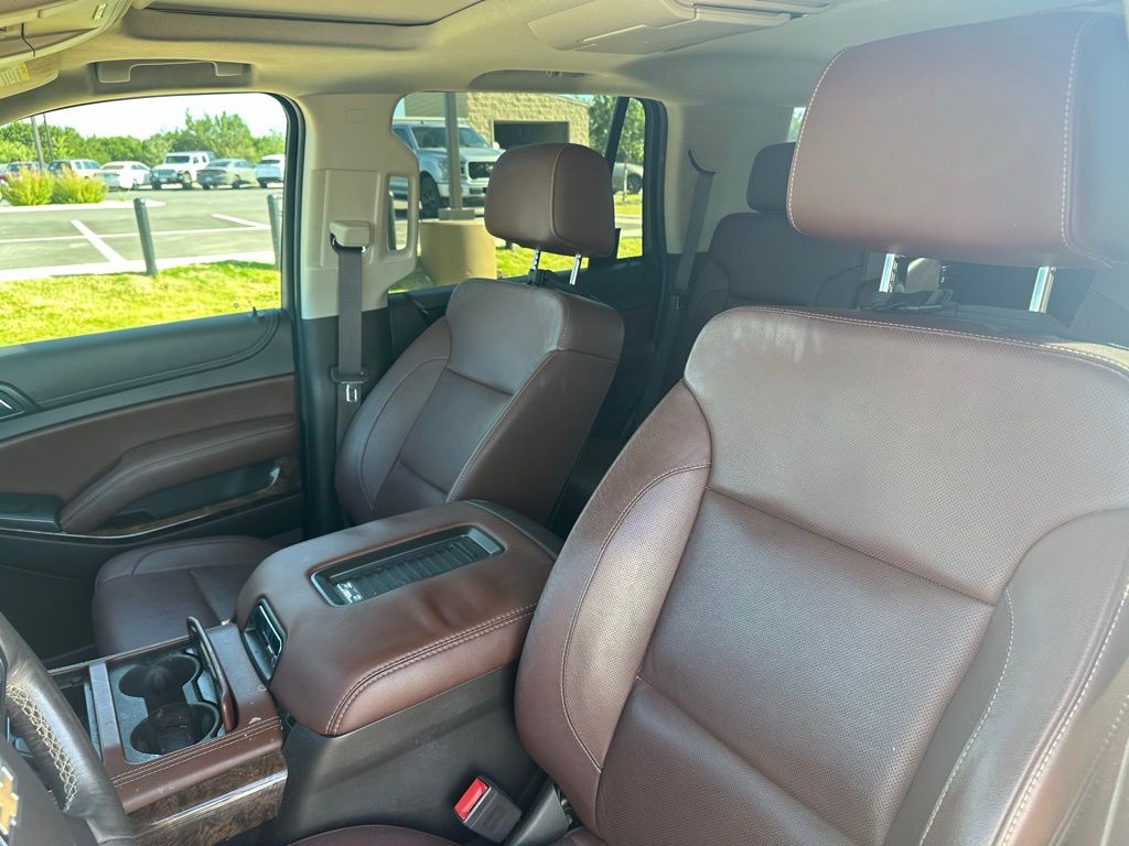 Thumbnail: 2017 Chevrolet Tahoe - 6