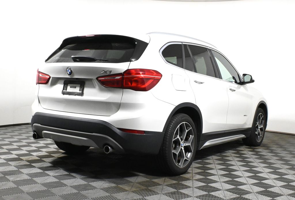 Thumbnail: 2018 BMW X1 - 6