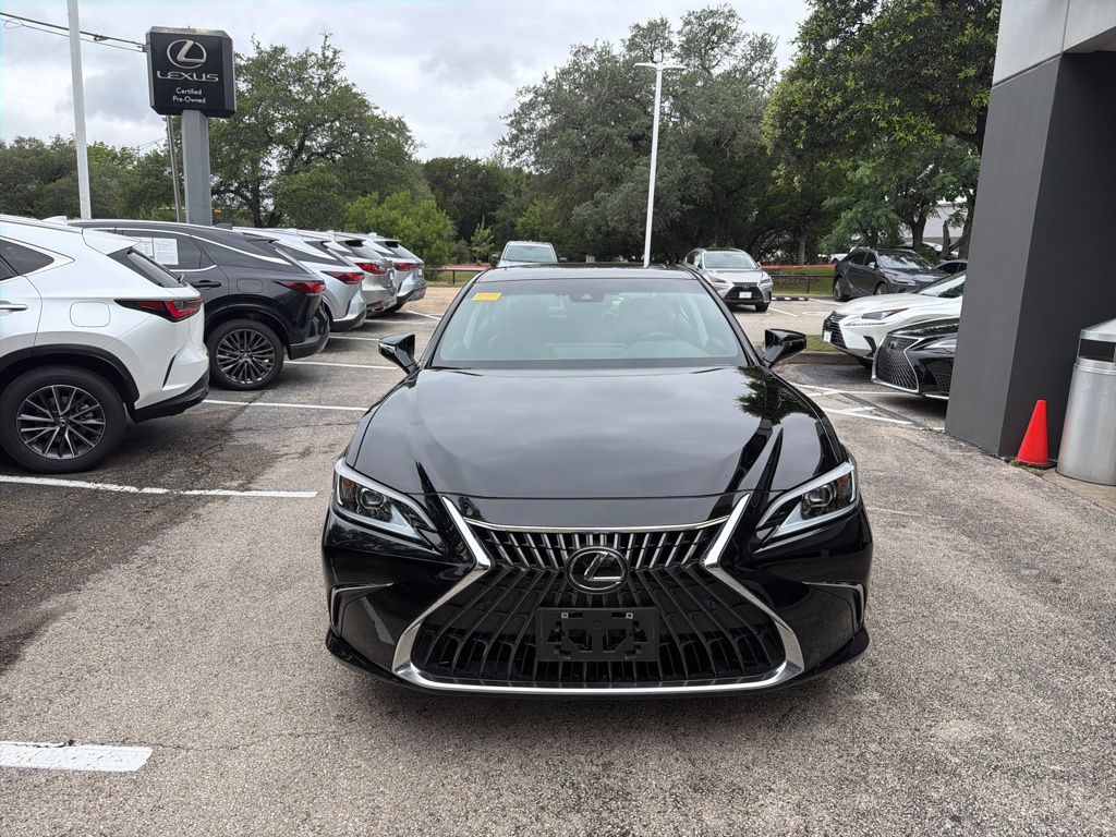 Thumbnail: 2024 Lexus ES - 2