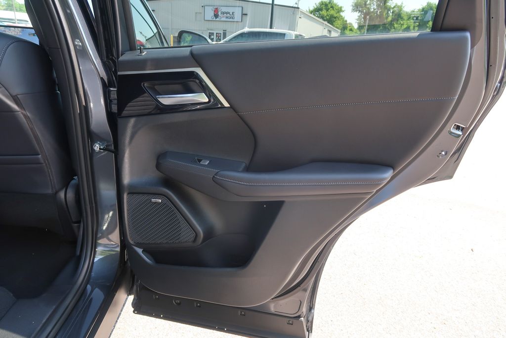 2026 Mitsubishi Outlander LE 2.5 S-AWC