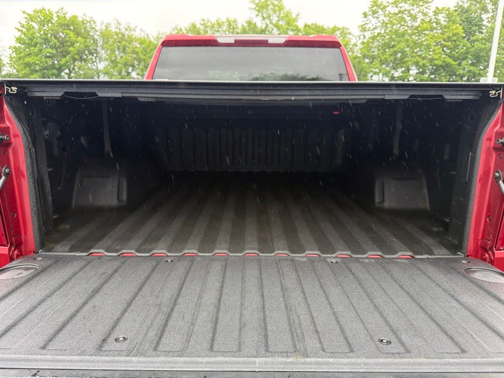 Thumbnail: 2019 Chevrolet Silverado 1500 - 20