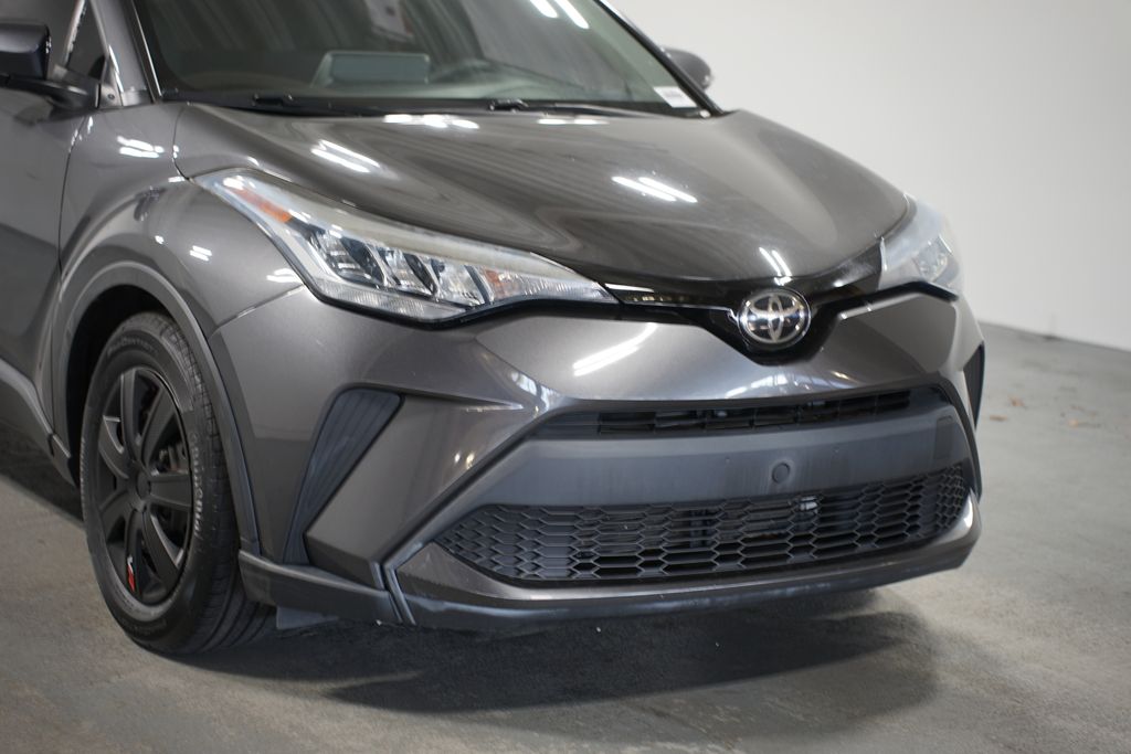 2020 Toyota C-HR LE 4