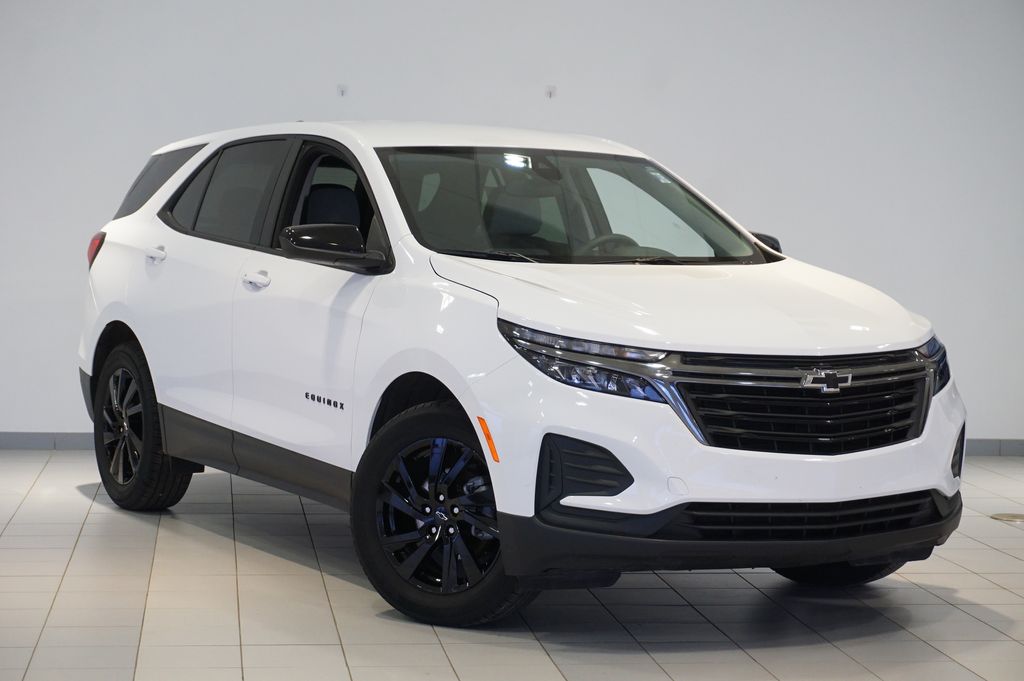 View vehicle photo 3