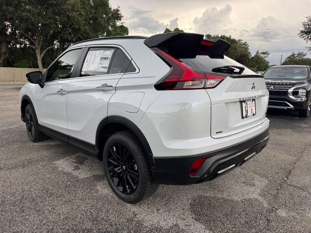 2025 Mitsubishi Eclipse Cross SEL photo 5