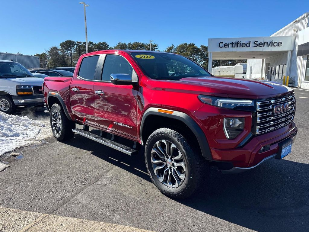 2023 GMC Canyon Denali Crew Cab 4WD