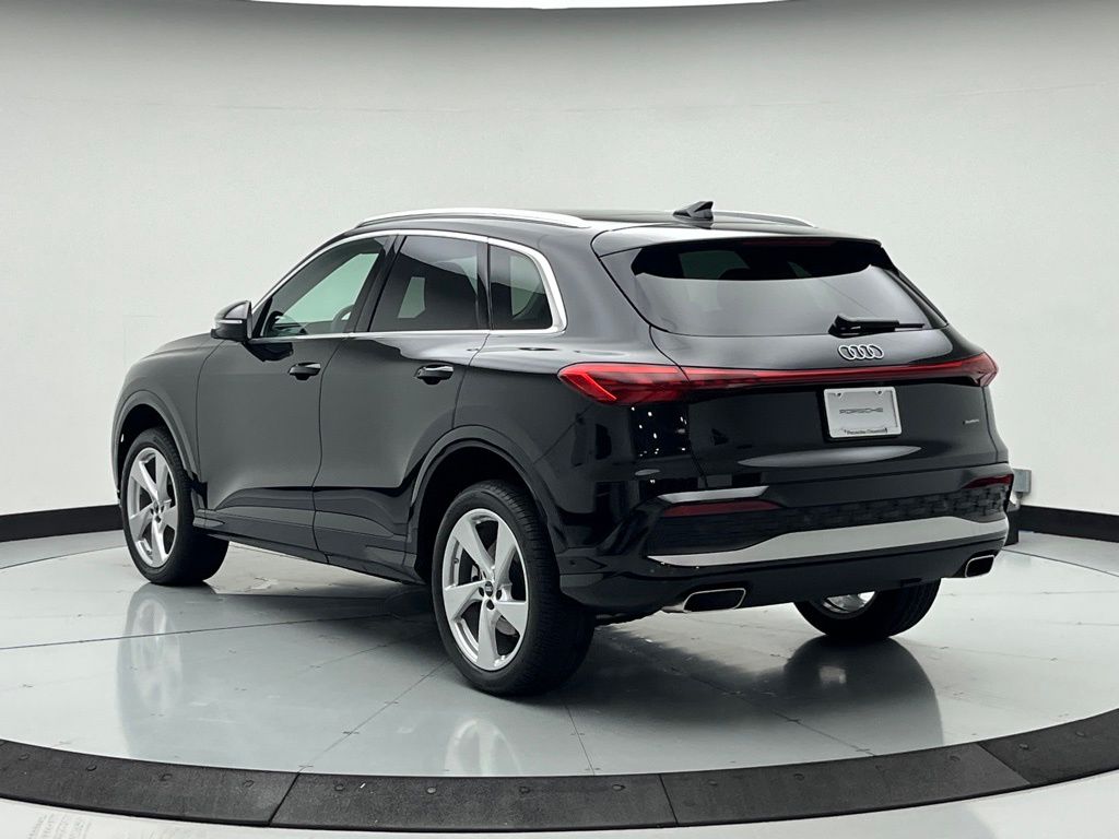 Thumbnail: 2025 Audi Q5 - 7