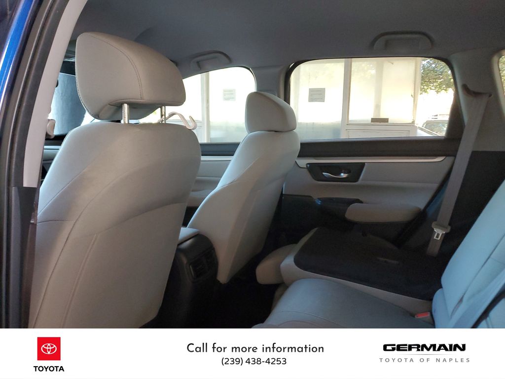 2017 Honda CR-V LX photo 17