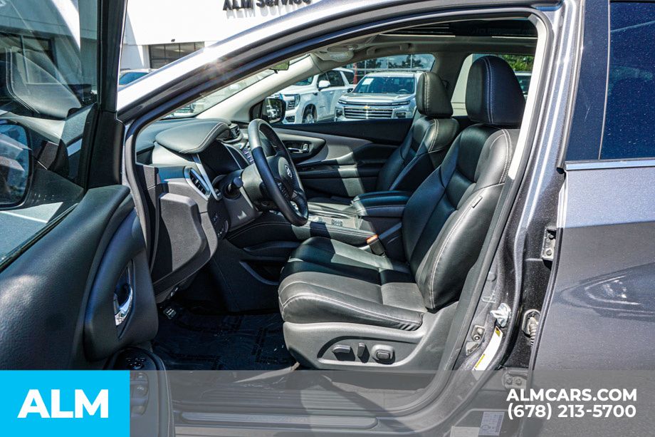 Used 2024 Gray Nissan SV image 19