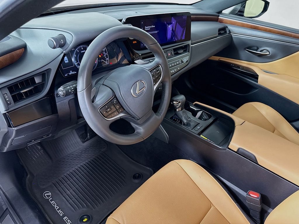 Thumbnail: 2023 Lexus ES - 9