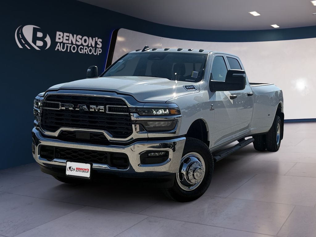 2026 RAM 3500 Tradesman Crew Cab LB DRW 4WD