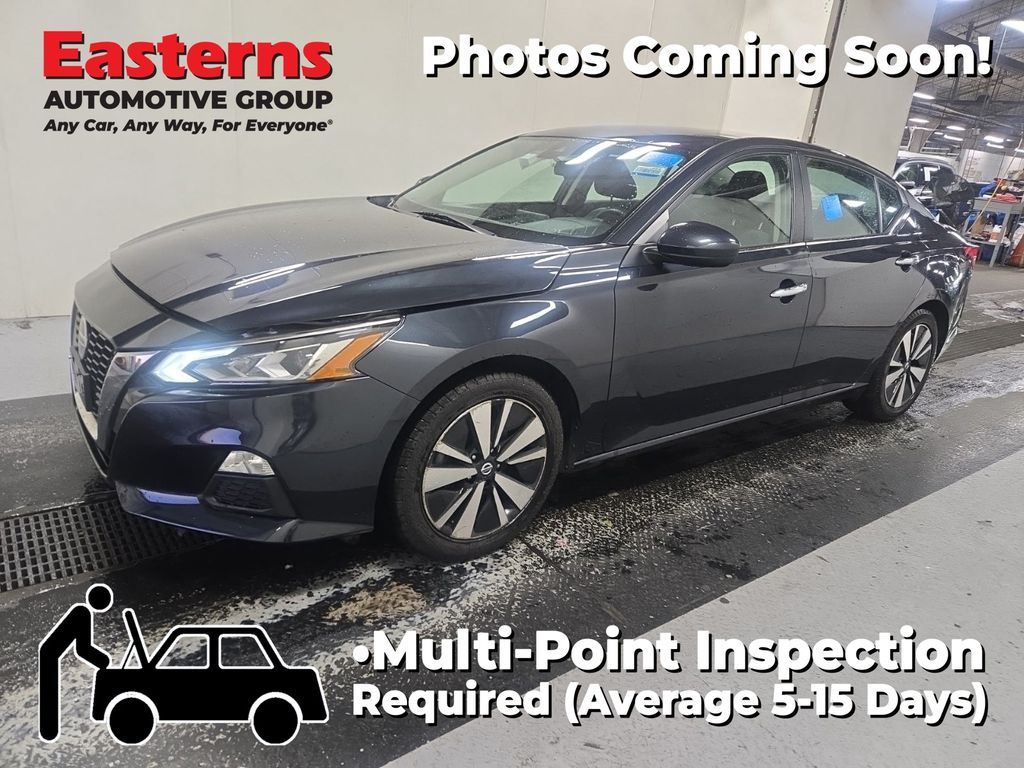 2022 Nissan Altima SV