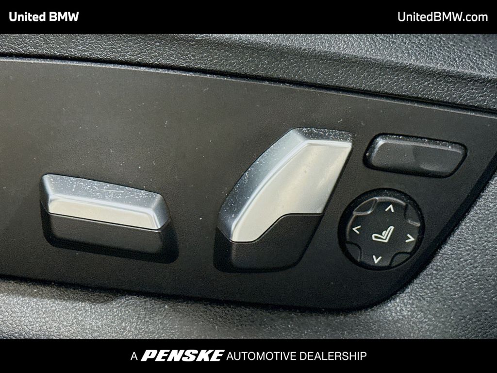 Thumbnail: 2022 BMW 5 Series - 4