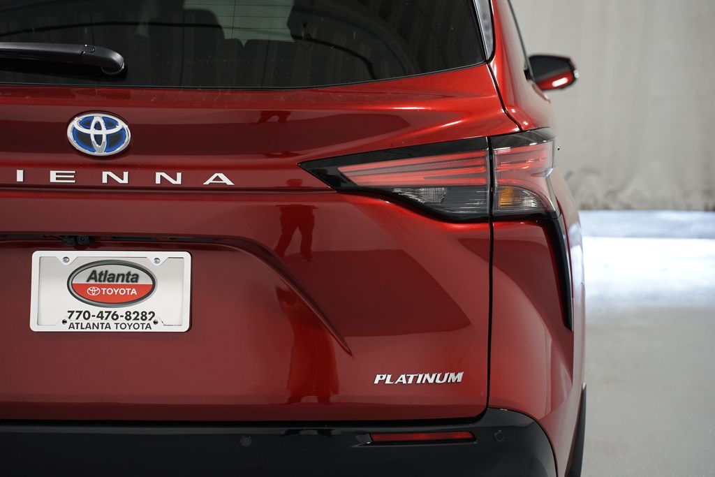 Thumbnail: 2025 Toyota Sienna - 10