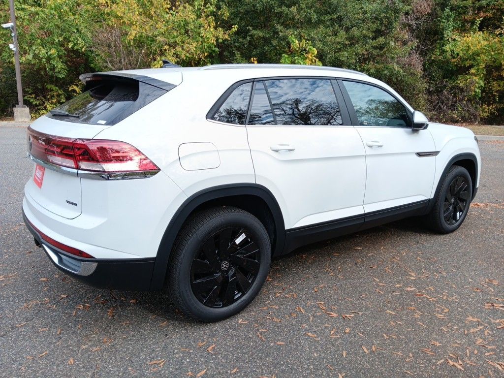 2025 Volkswagen Atlas Cross Sport 2.0T SE w/Technology 5