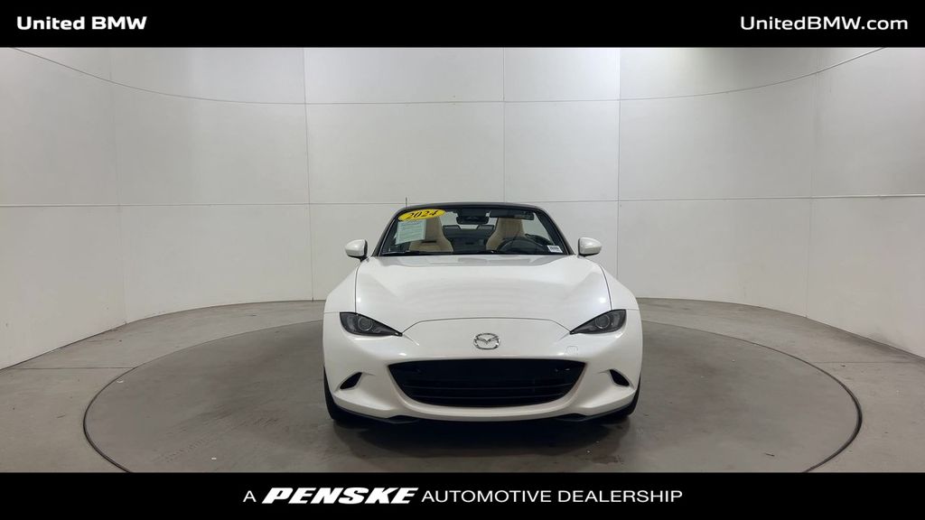 Thumbnail: 2024 Mazda MX-5 Miata - 3