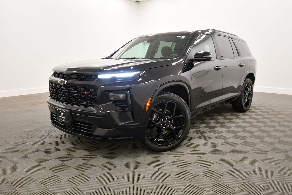 Used 2024 Chevrolet Traverse SUV