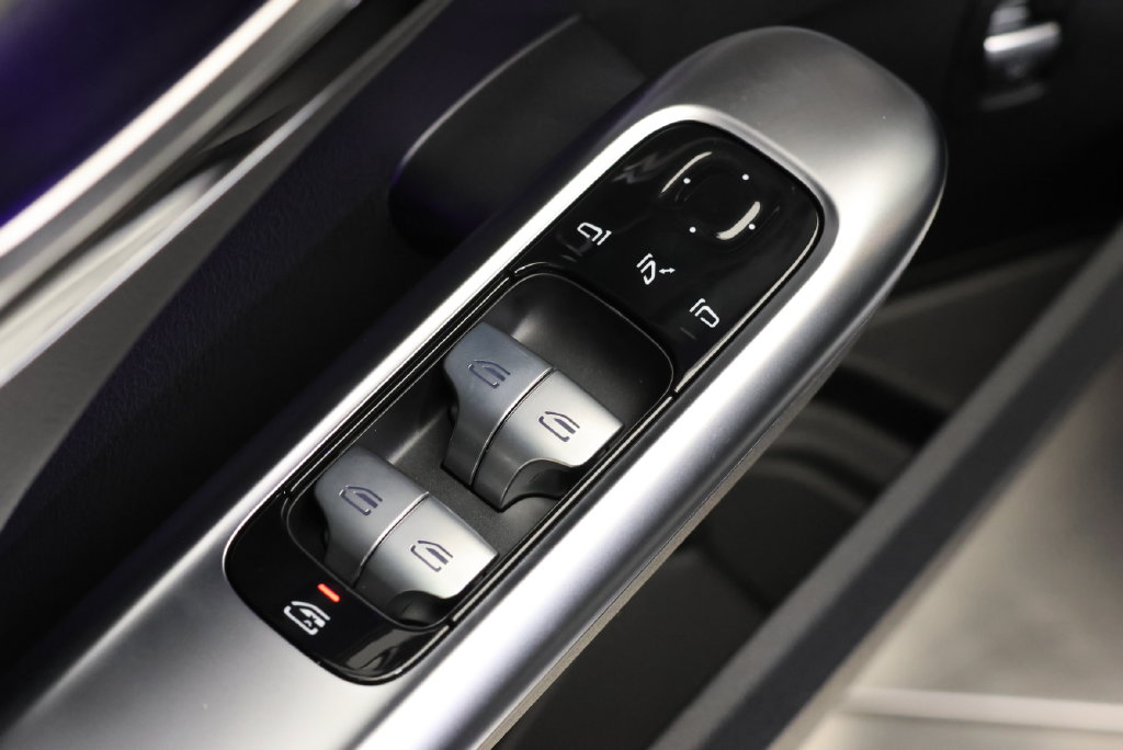 Thumbnail: 2026 Mercedes-Benz C-Class - 32