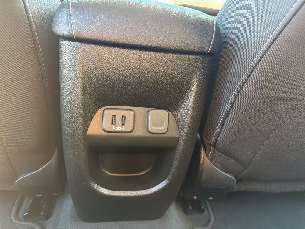 Thumbnail: 2022 GMC Canyon - 32