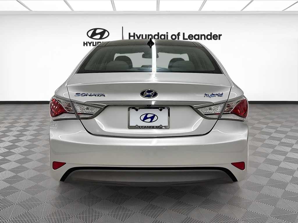 2012 Hyundai Sonata Base 4