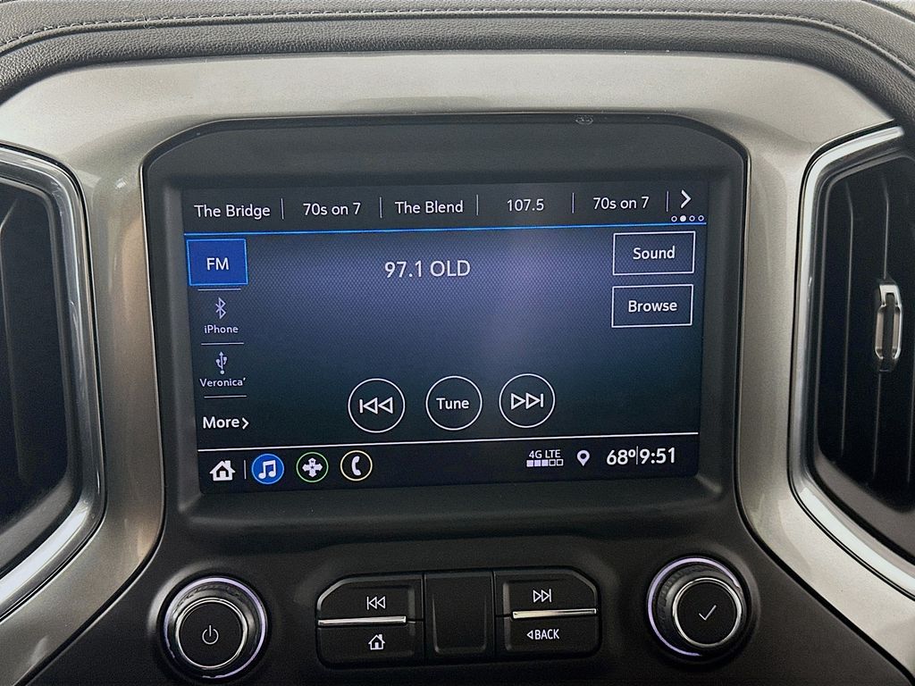 Used 2021 Black Chevrolet LT image 17