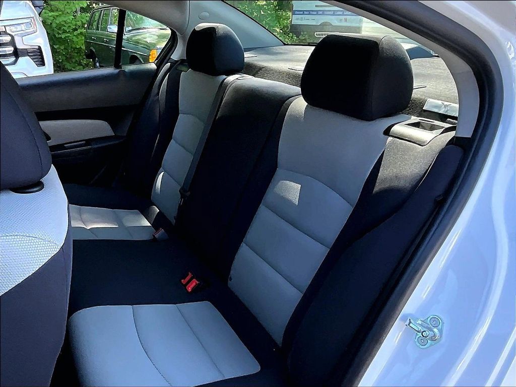 2016 Chevrolet Cruze Limited — photo 14