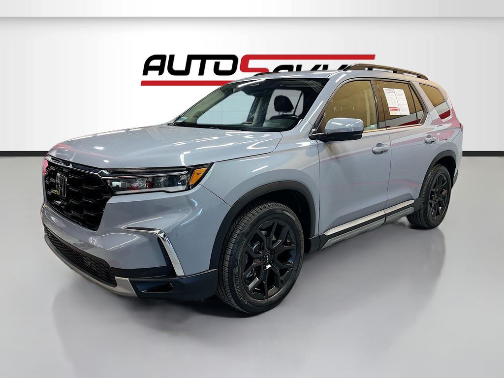 Used 2025 Gray Honda Touring image 3