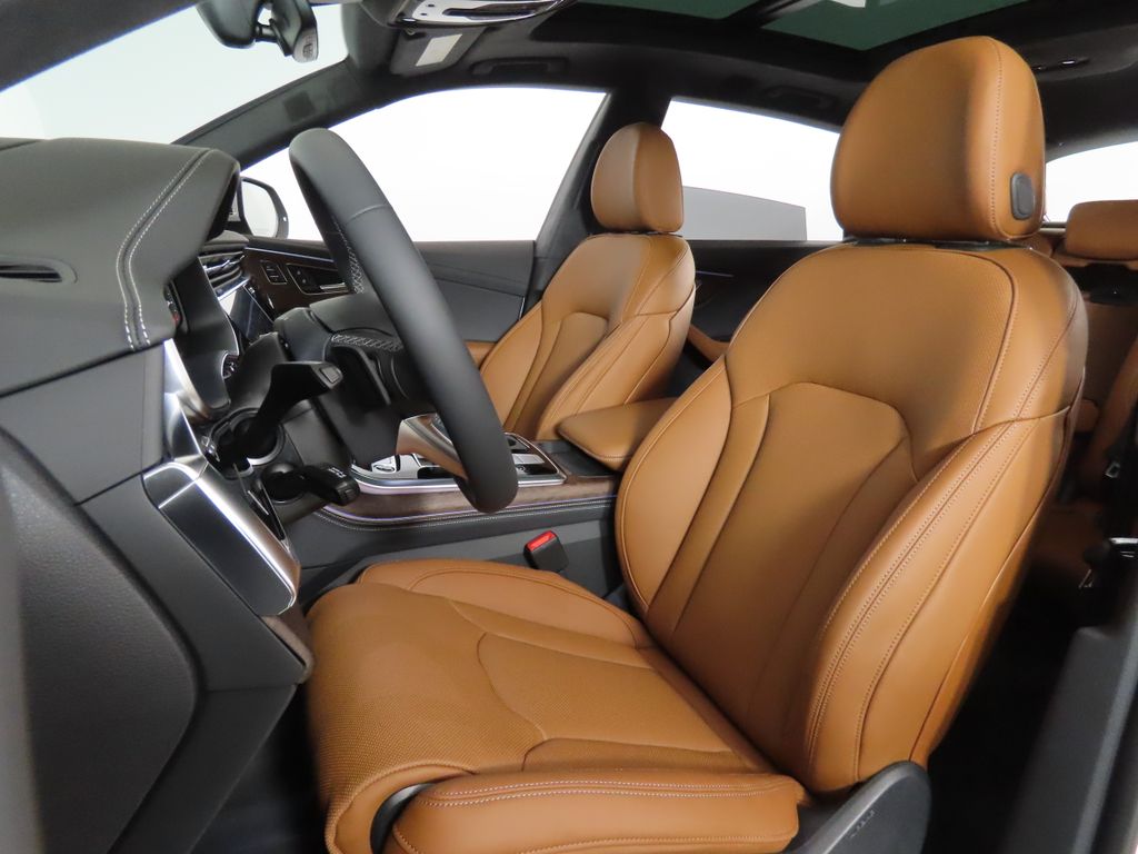 Thumbnail: 2026 Audi Q8 - 32