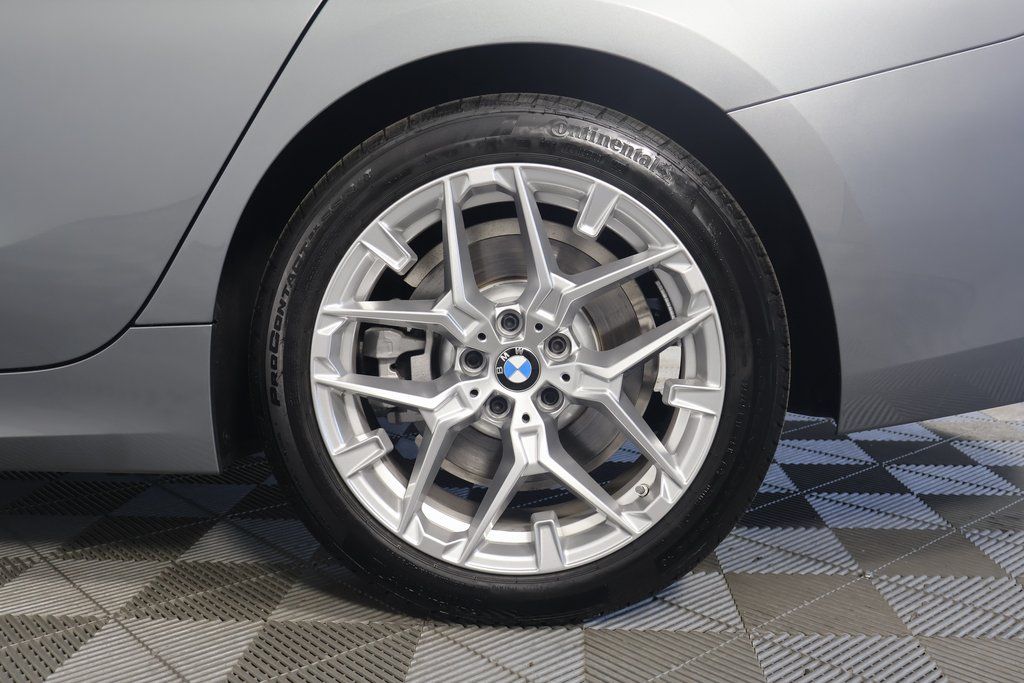 Thumbnail: 2025 BMW 3 Series - 10