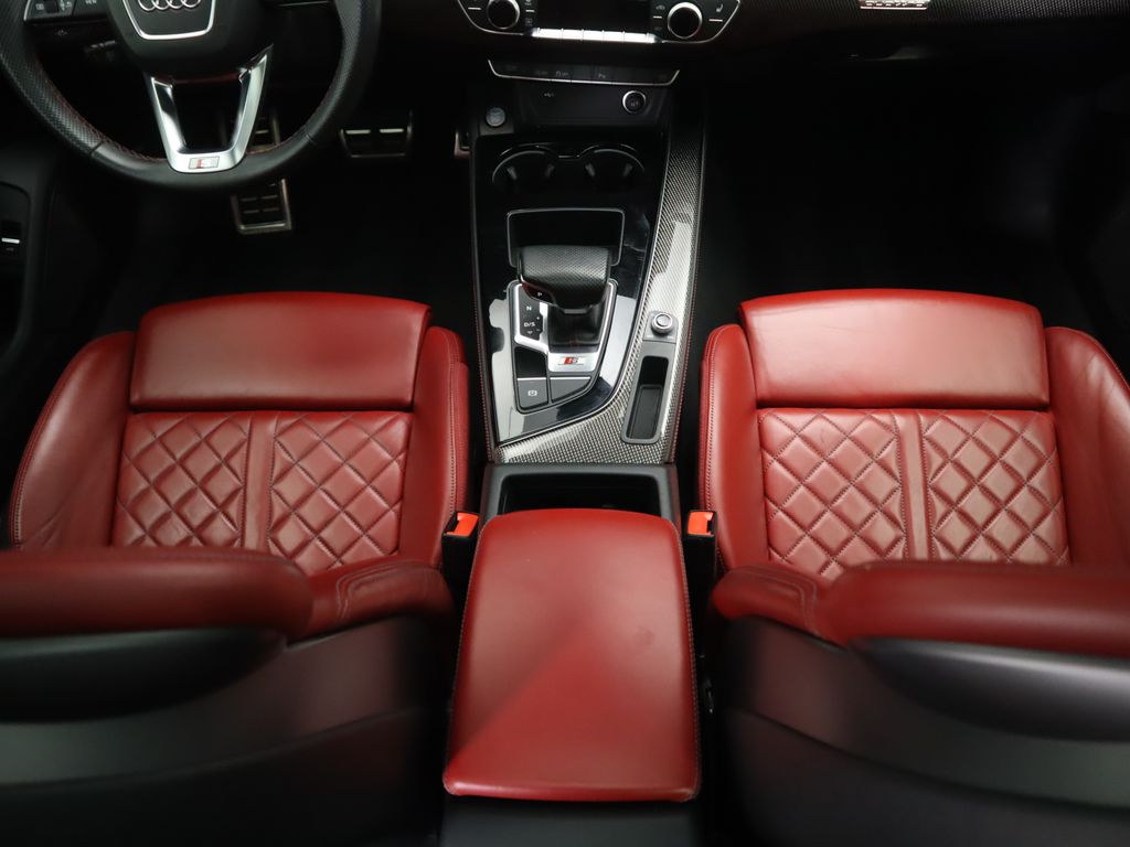 Thumbnail: 2021 Audi S4 - 17