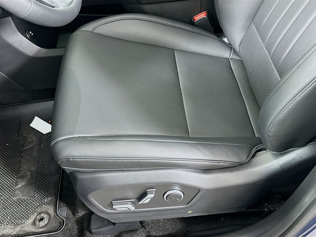 Thumbnail: 2025 Hyundai Santa Fe - 19