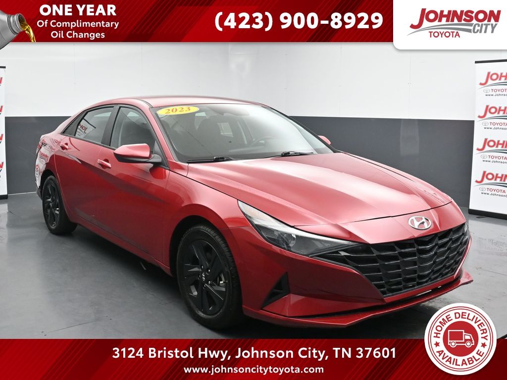 Scarlet Red Pearl 2023 Hyundai Elantra SEL FWD Sedan Front-Wheel Drive Continuously Variable Transmission