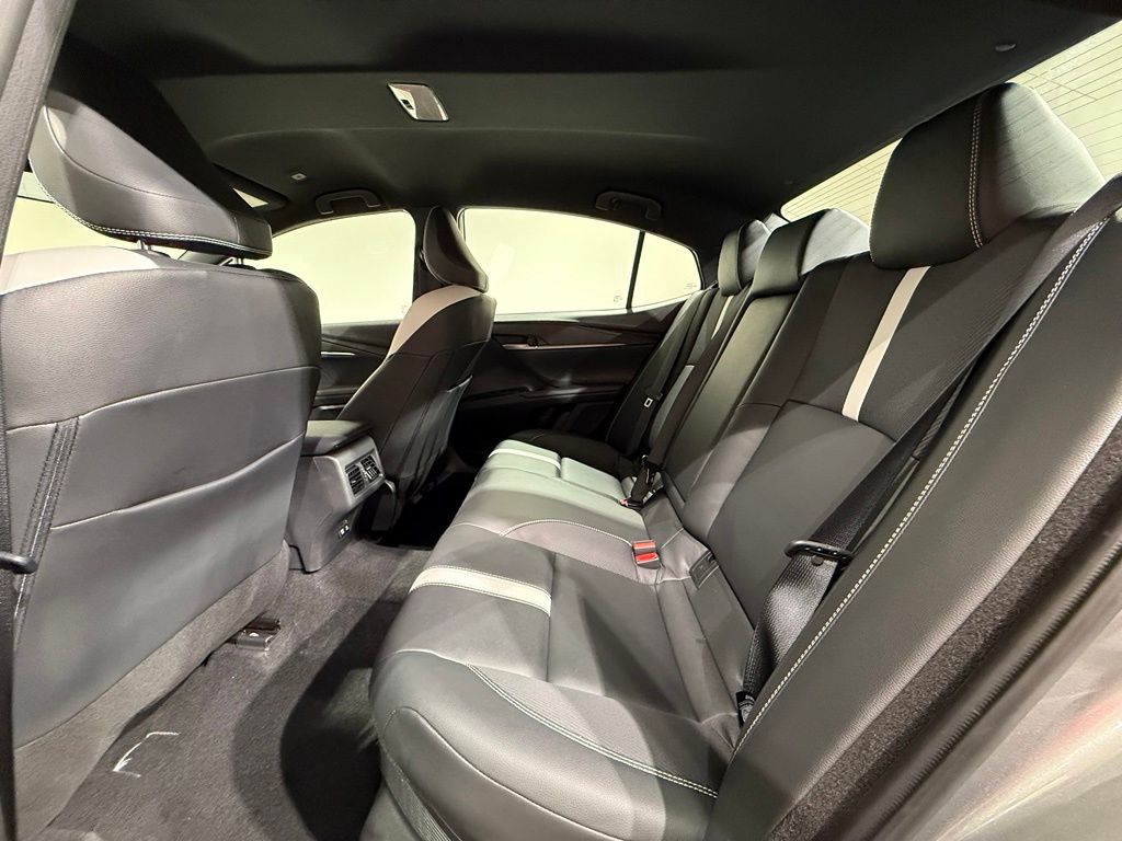 Thumbnail: 2025 Toyota Camry - 17