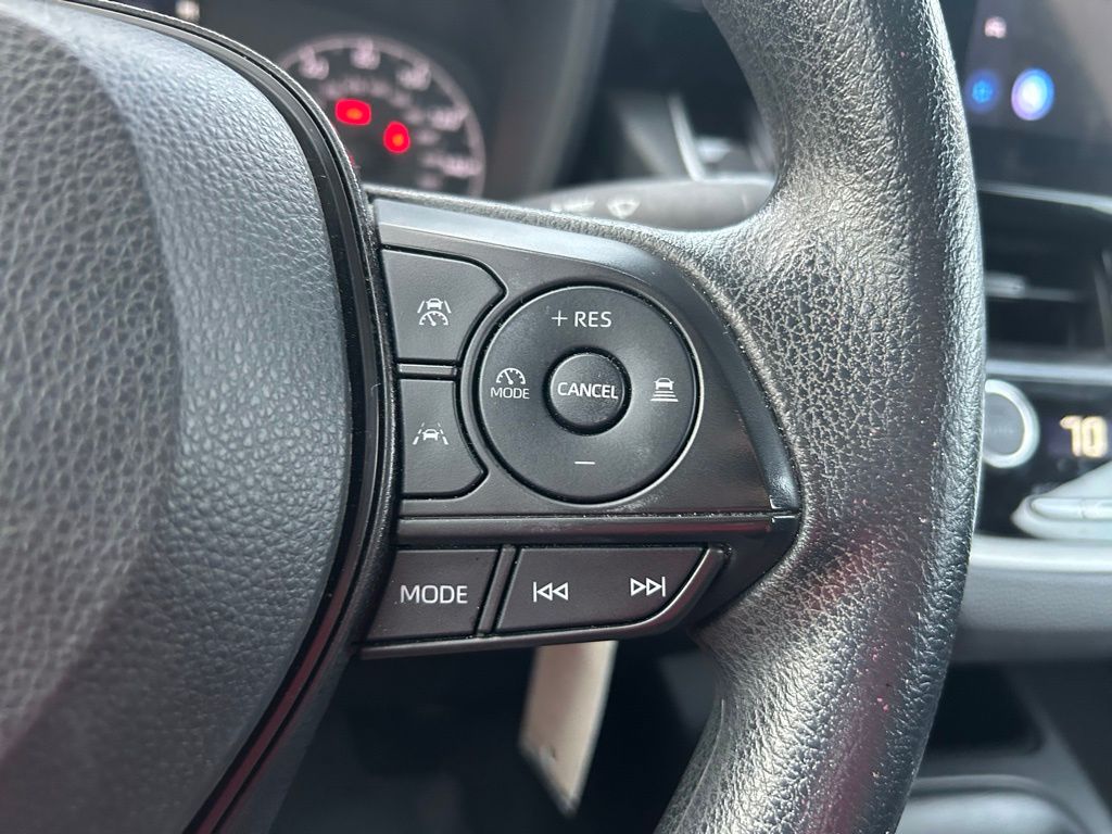 Thumbnail: 2023 Toyota Corolla - 18