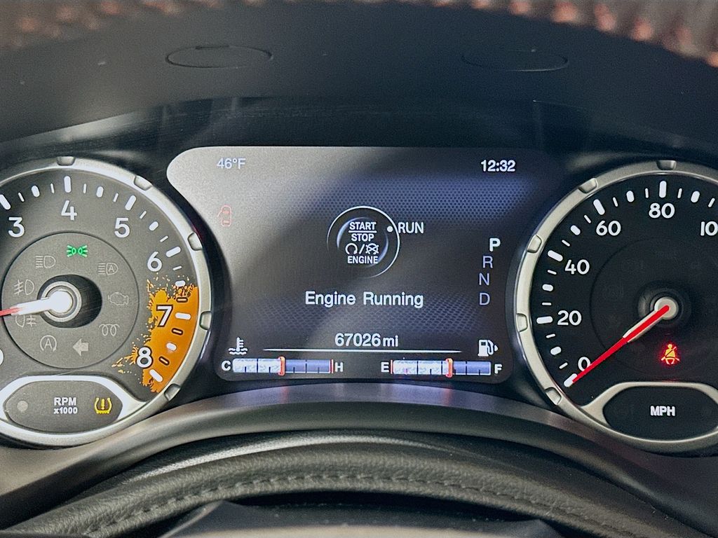 Thumbnail: 2016 Jeep Renegade - 12