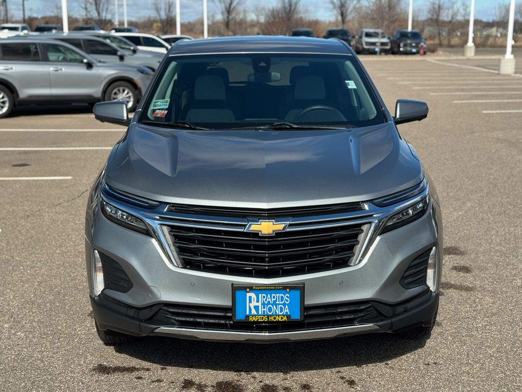 View vehicle photo 3