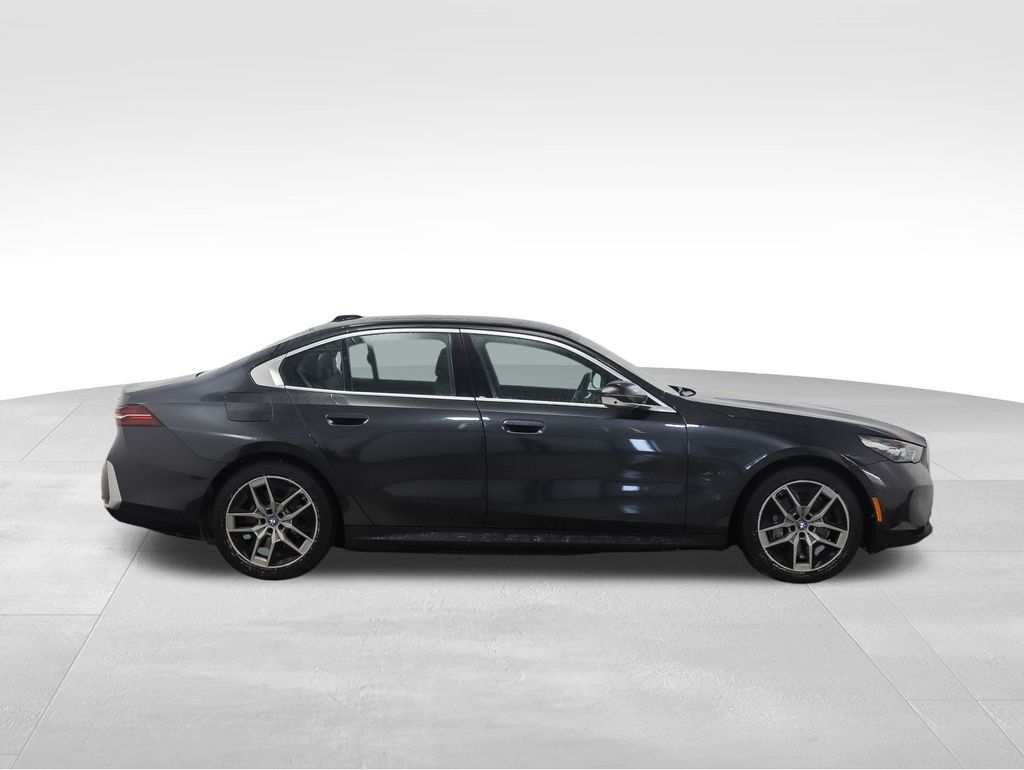 Thumbnail: 2025 BMW i5 - 6