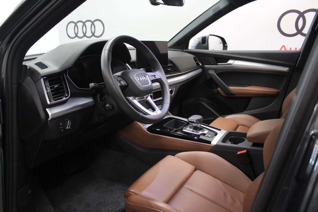 Thumbnail: 2024 Audi Q5 - 11