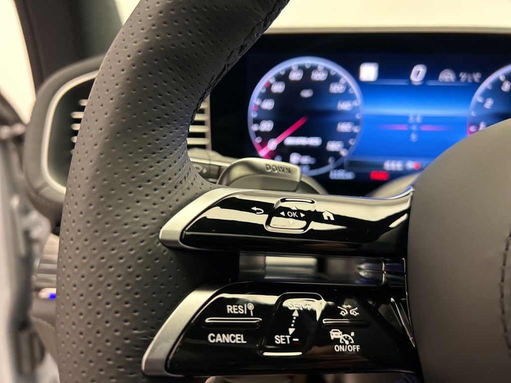 Thumbnail: 2026 Mercedes-Benz GLE - 14
