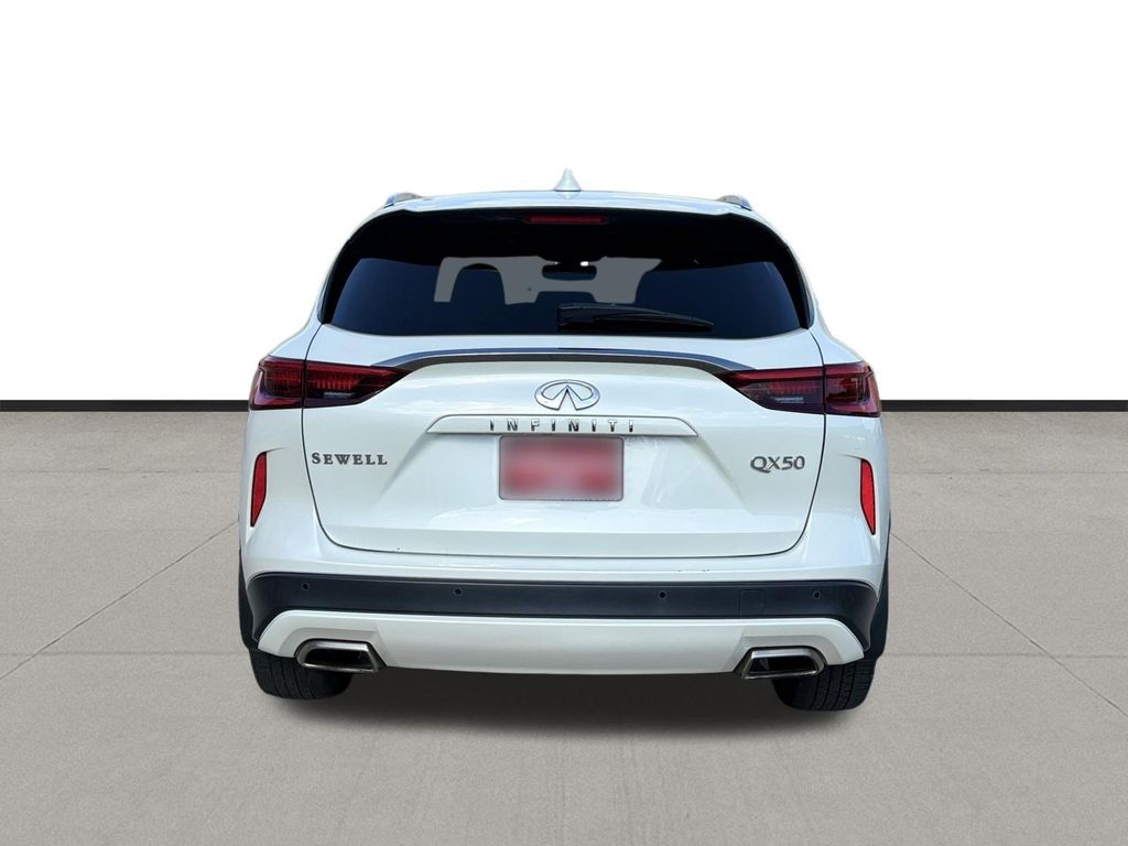 2021 INFINITI QX50 LUXE - 5