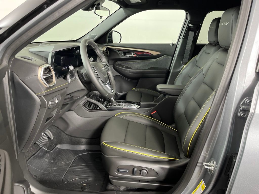 Thumbnail: 2026 Chevrolet TrailBlazer - 21